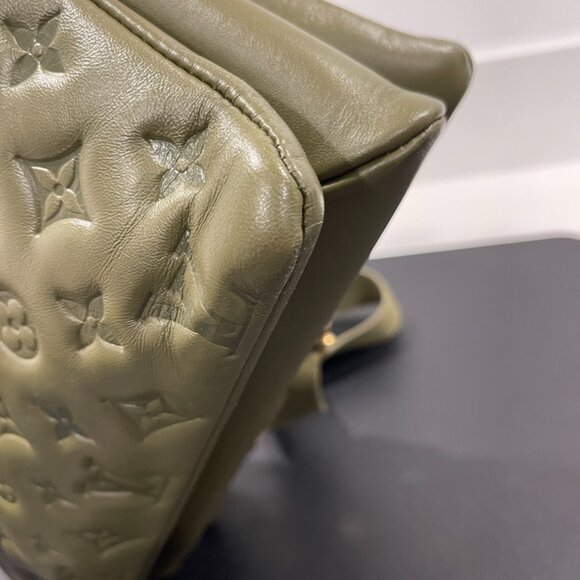 Louis Vuitton Coussin Monogram Embossed Lambskin (JB1052) - Picture 3 of 9